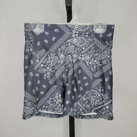 𝅺Jessica Simpson  Active Shorts - Picture 1 of 5